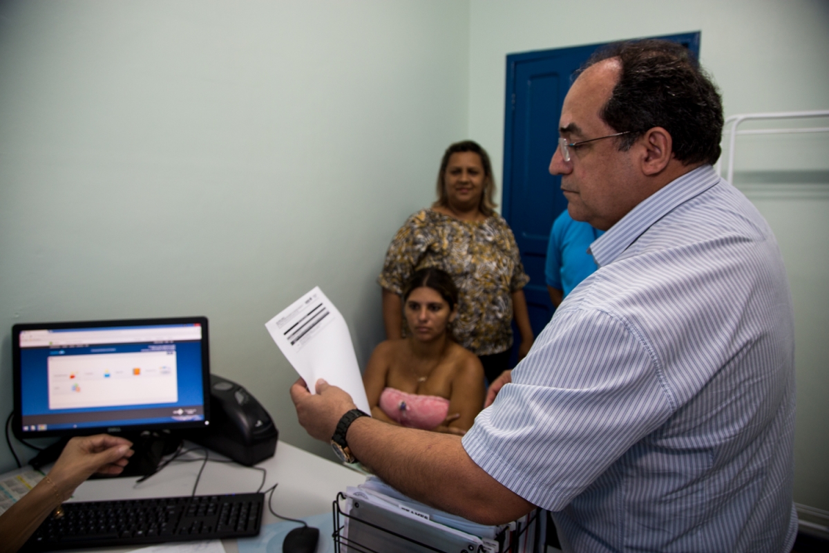 Prefeito realiza visita na UBS Osvaldo Gomes