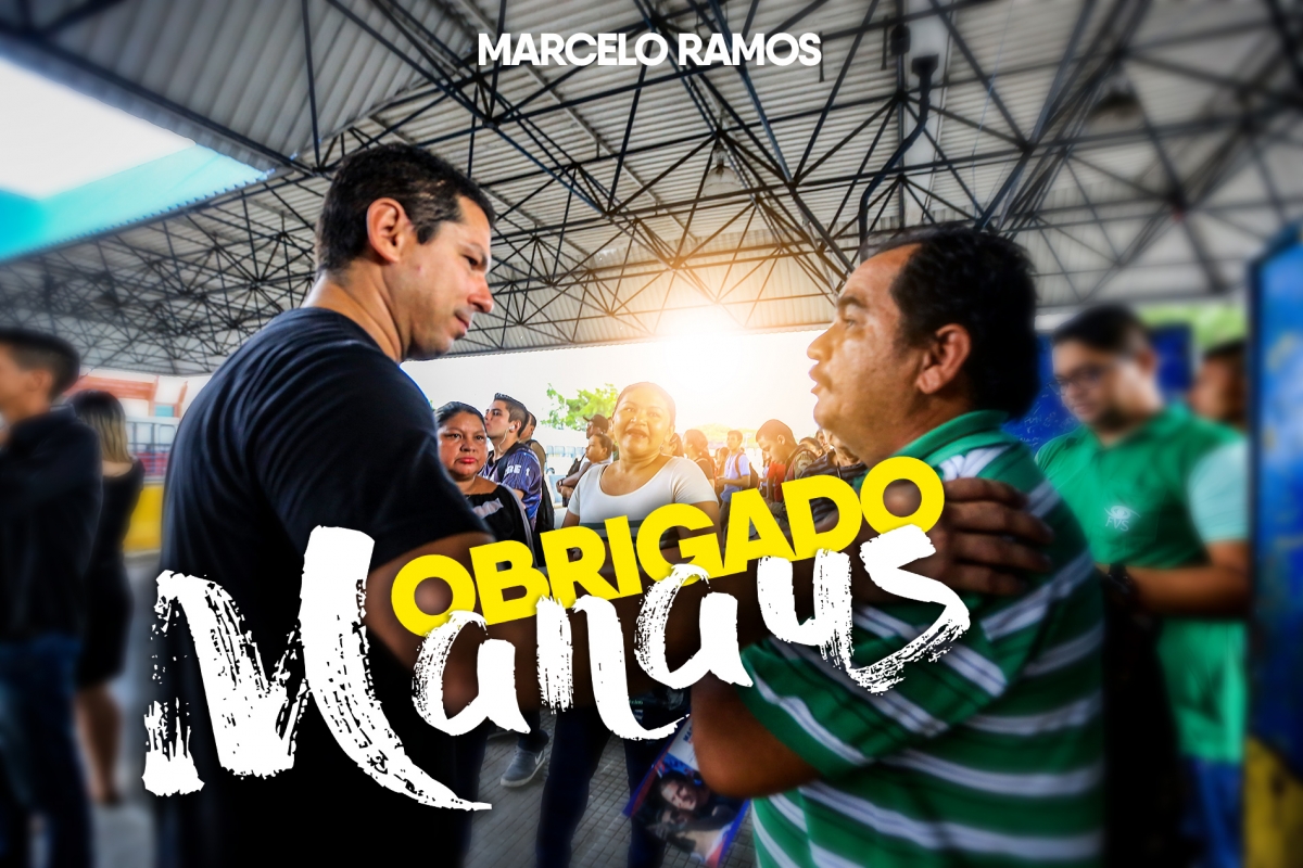 Agradecendo os votos no Terminal 3 em Manaus