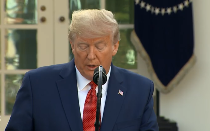 Trump fala sobre teste que detecta coronavírus em 5 minutos