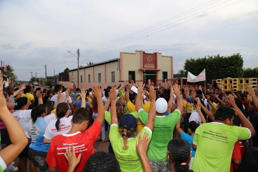 MARCHA PRA JESUS ABRE A XII FESTA DO EVANGÉLICO EM PRESIDENTE FIGUEIREDO
