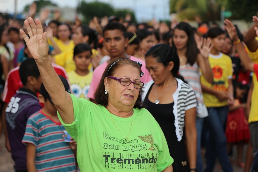 MARCHA PRA JESUS ABRE A XII FESTA DO EVANGÉLICO EM PRESIDENTE FIGUEIREDO